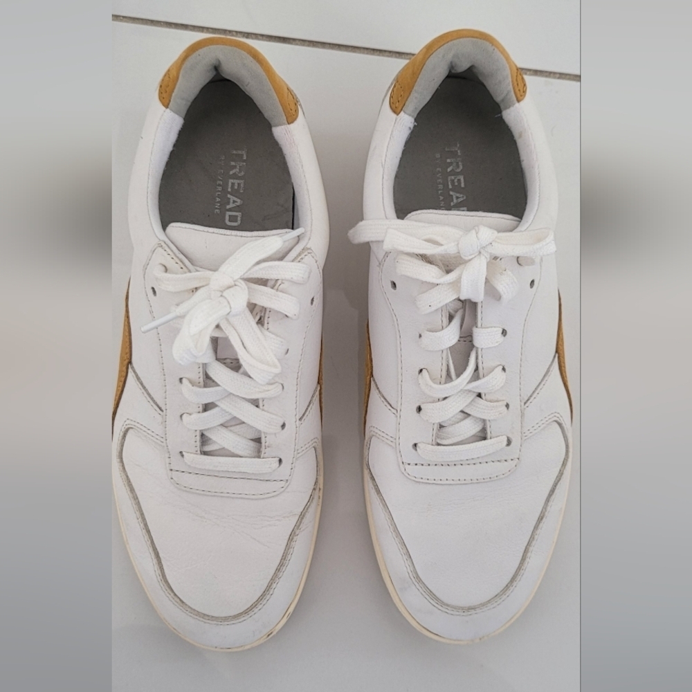 Everlane The ReLeather White and Tan Sneakers   W-US 8.5 M US- 6.5
